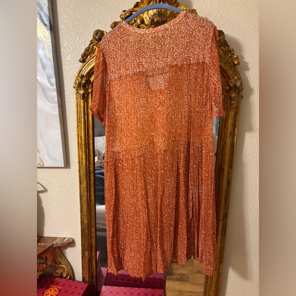 Pre-Loved Anthropologie Dress. Missing slip underneath - Picture 10 of 11